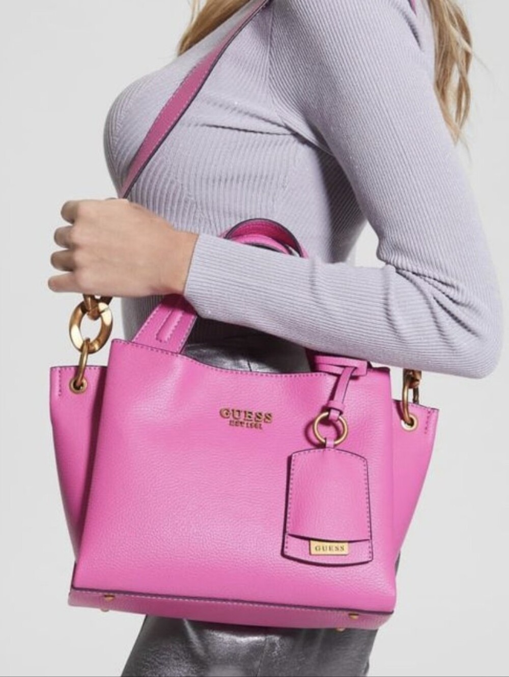 Guess Bag. CHUNKY CHAIN